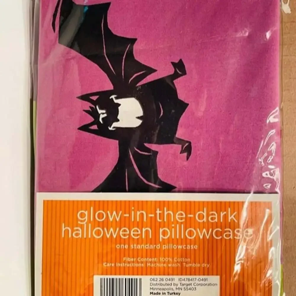NEW 'Glow In The Dark' Halloween Pillowcase Target 2008 ~ FAST FREE SHIPPING!